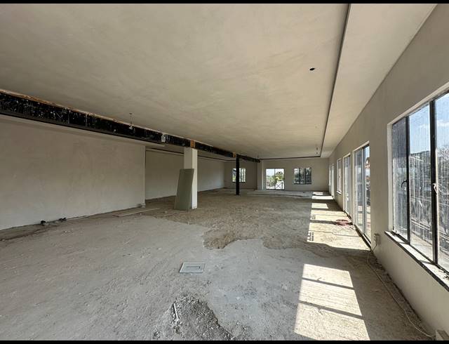 256M² RETAIL TO LET IN PARKMORE